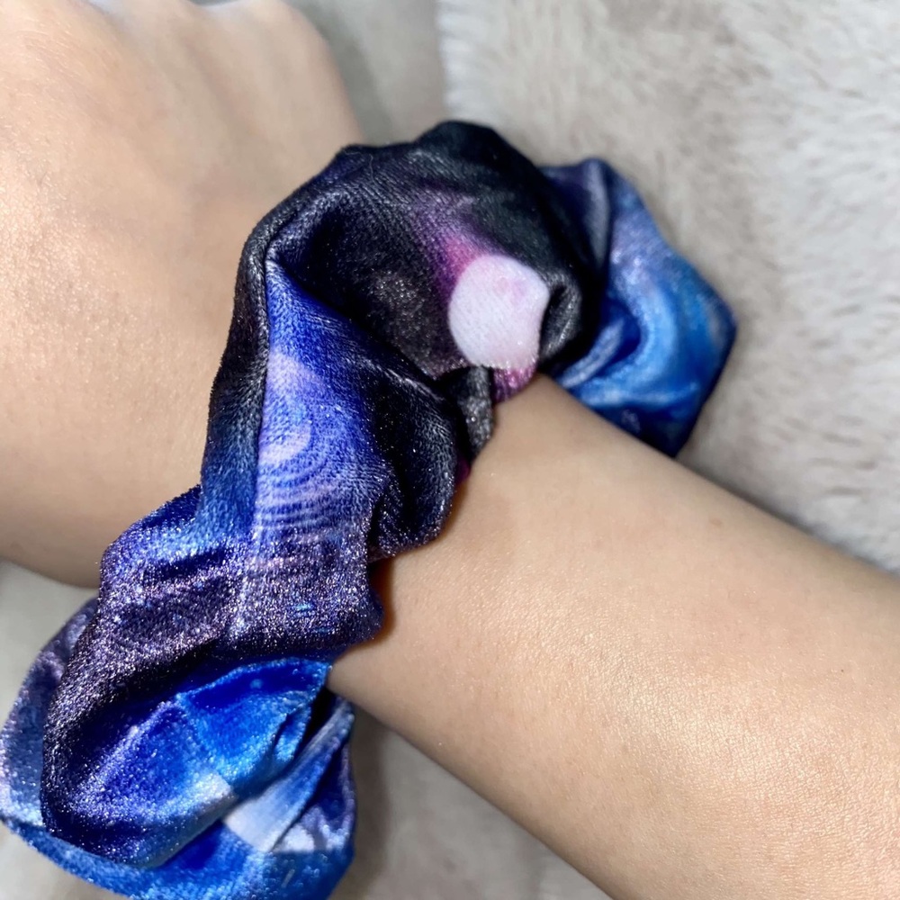 Zipper scrunchie - Picture 2 of 3